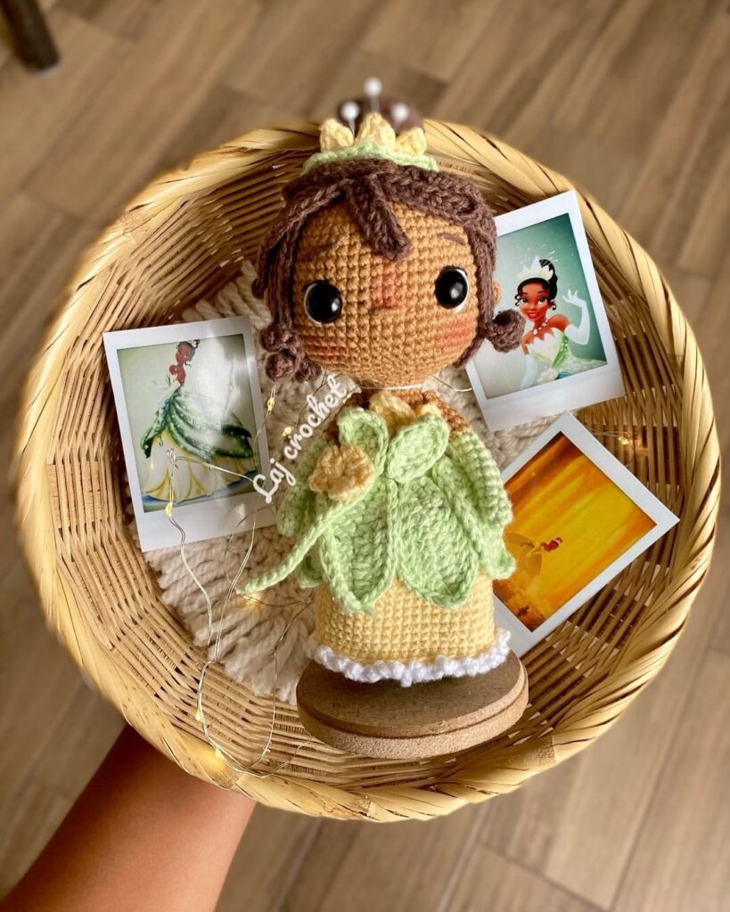Princesa tiana boneca de crochê