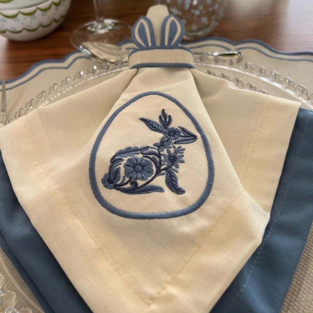 guardanapo bordado de coelho da páscoa